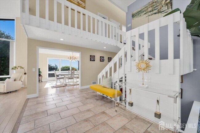 Photo - 950 Sunset Ridge