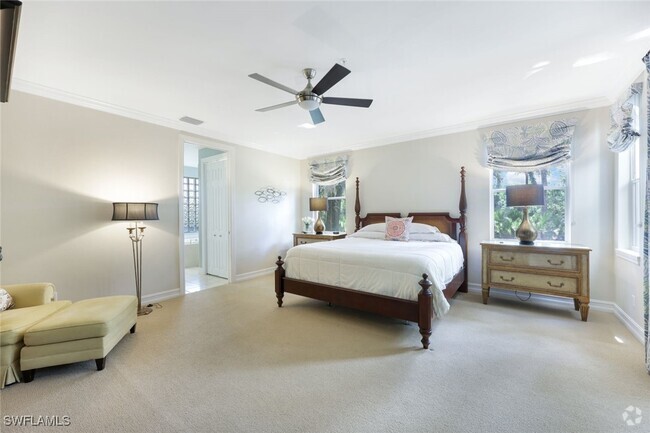 Building Photo - 2662 Bolero Dr Unit 10 Rental