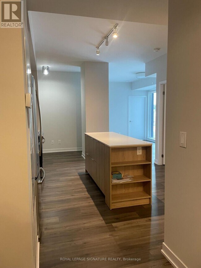 Photo - 25 Nicholas Ave Unit 322