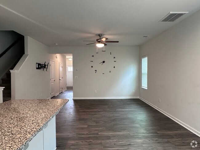 Building Photo - 557 Preakness Run Rental