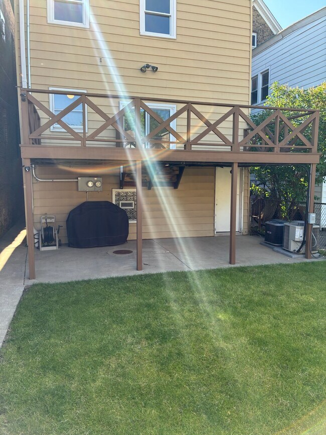 Photo - 3427 S Emerald Ave Unidad g