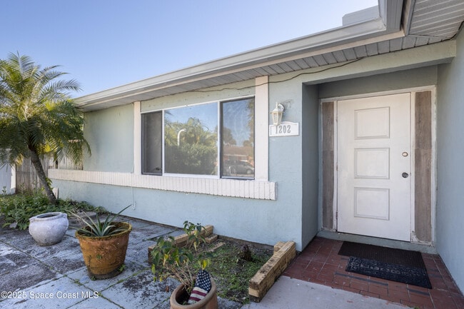 Photo - 1202 Linmoor Cir NE