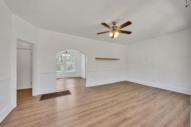 Photo - Charming 3 bed, 2 bath Rossville, GA Rental!