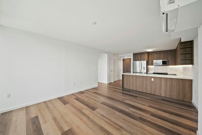 Photo - 1515 Liona St Unit 4316