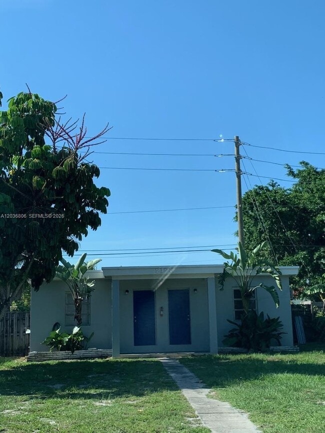 Photo - 2123 Wilson St Unidad E