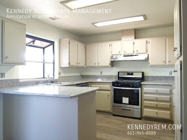Photo - 14212 Avon Dr