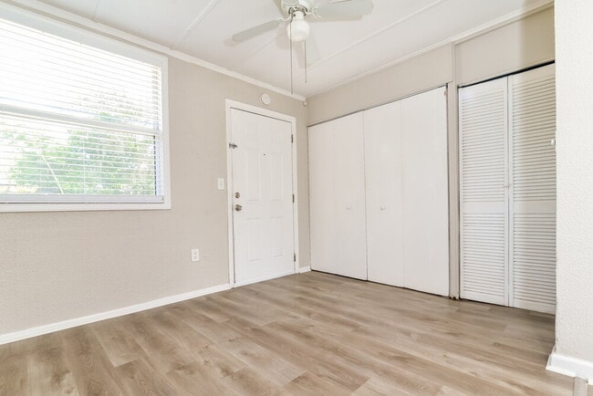 Photo - 542 Colonnades Cove