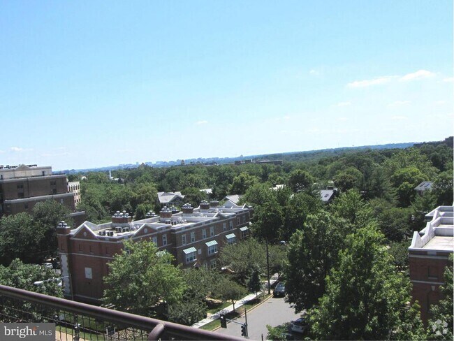Building Photo - 3601 Wisconsin Ave NW Unit 703 Rental