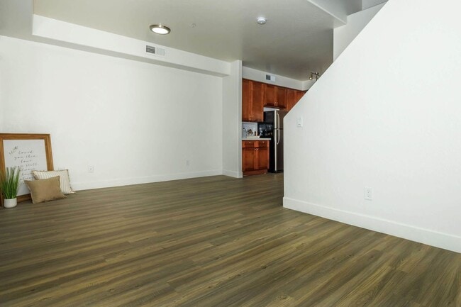 Photo - Maryland Terrace Apartments
