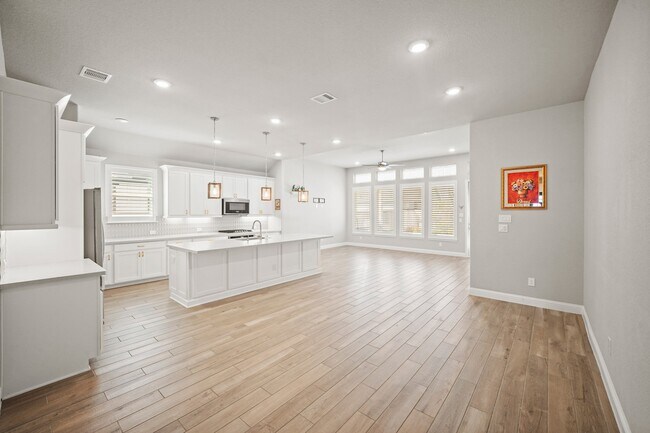 Photo - 19706 Dwight Eisenhower Dr