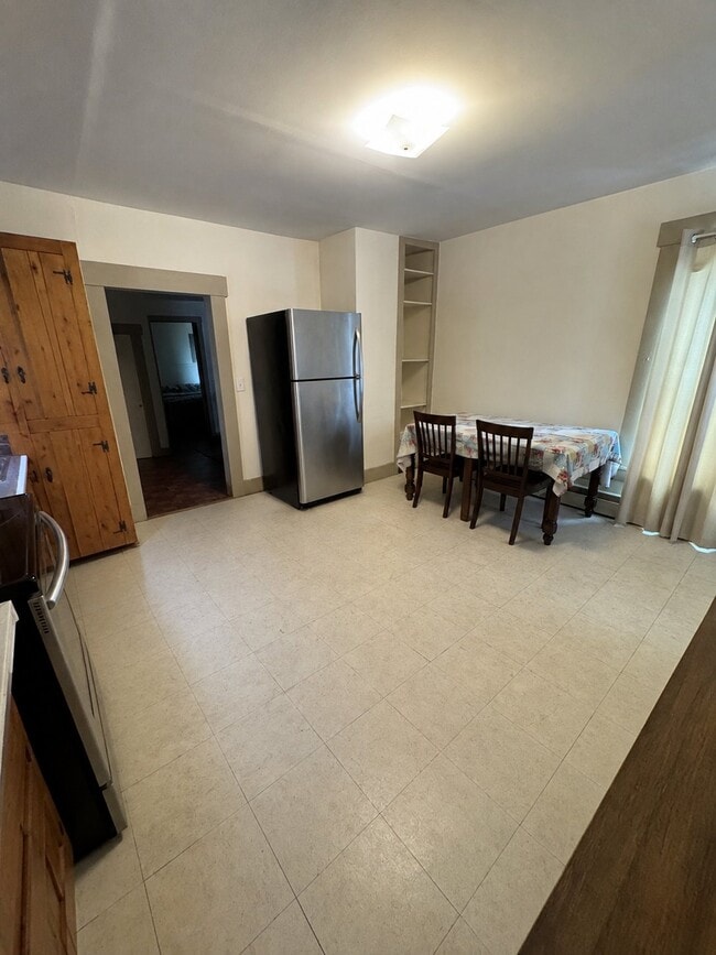 Photo - 37 Maple St Unit 6