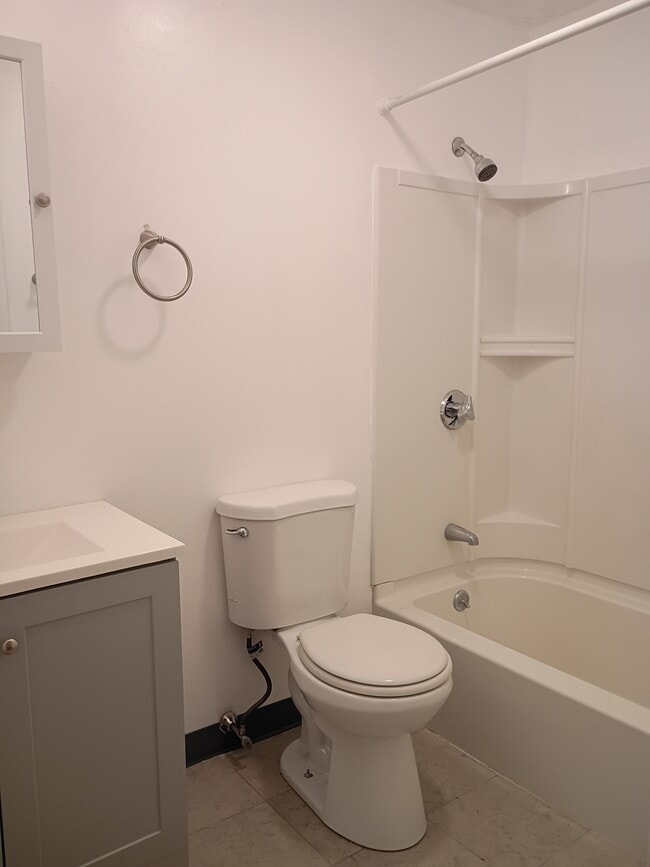 Photo - 10 Tiffany Rd Unidad 6