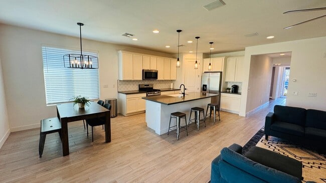 Photo - 14424 W Aster Dr