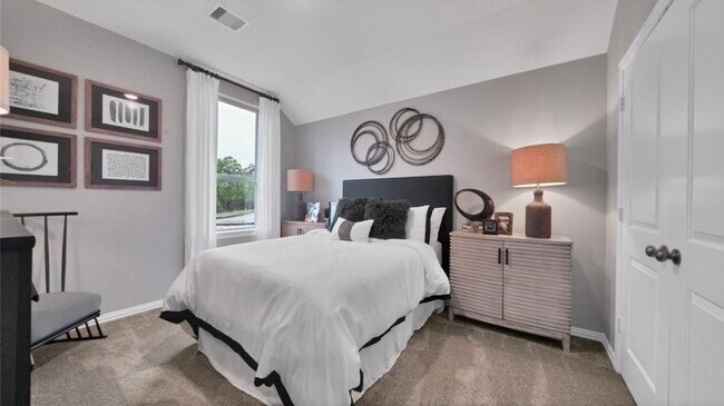Photo - 630 Aspen Falls Ct