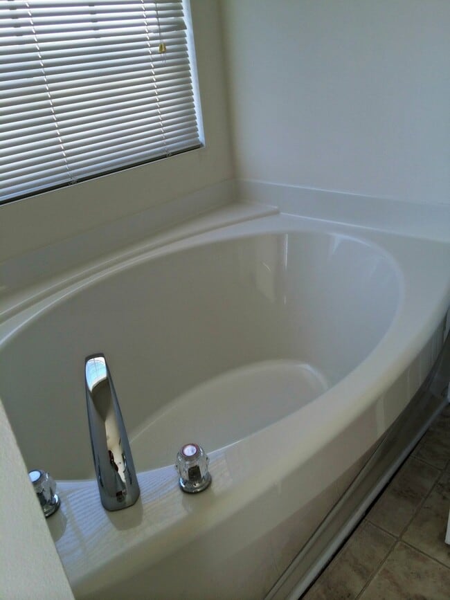 Photo - Spacious 4 Bedroom 2.5 Baths located off Jonestown Road!