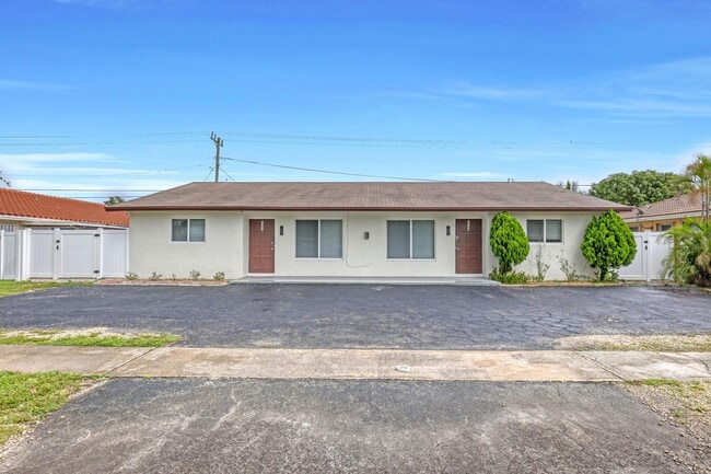 Photo - 3548 NE 5th Dr