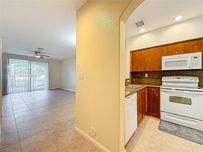 Building Photo - 8385 SW 25th Ct Rental