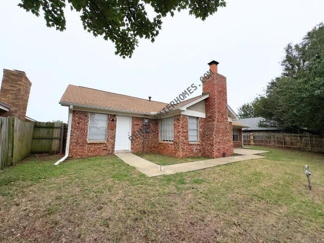 Building Photo - 2401 NW 115th St