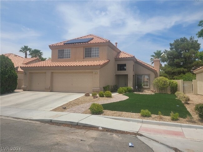 4013 Forest Knoll Ln
