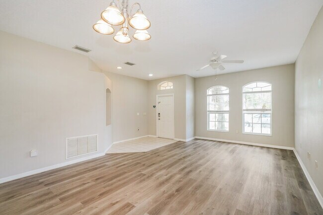 Photo - 5310 Braddock Dr