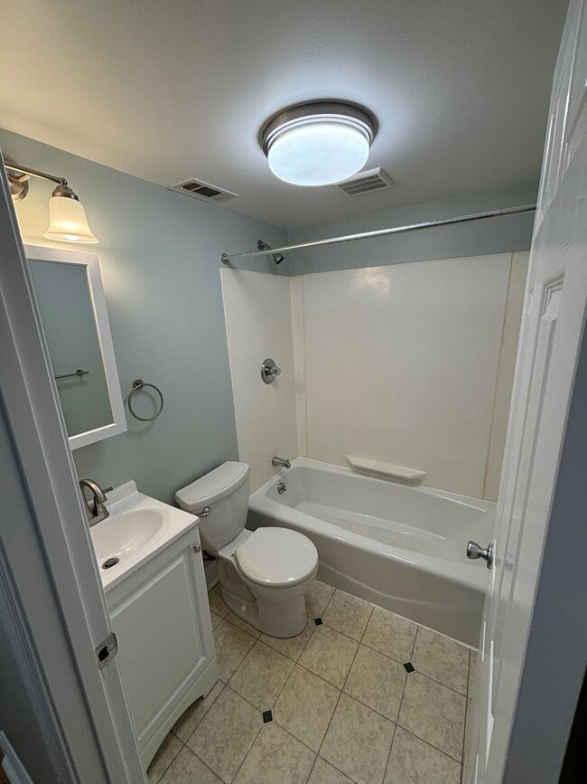 Photo - 3458 Keswick Rd