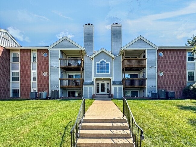 Building Photo - 112 Water Fountain Way Unit 302 Rental