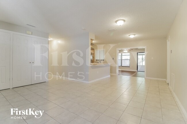 Photo - 5210 Holden Rd