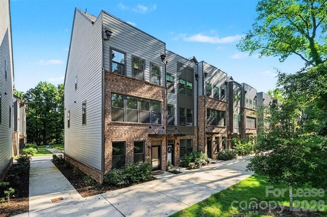 Photo - 300 Twinflower Ln