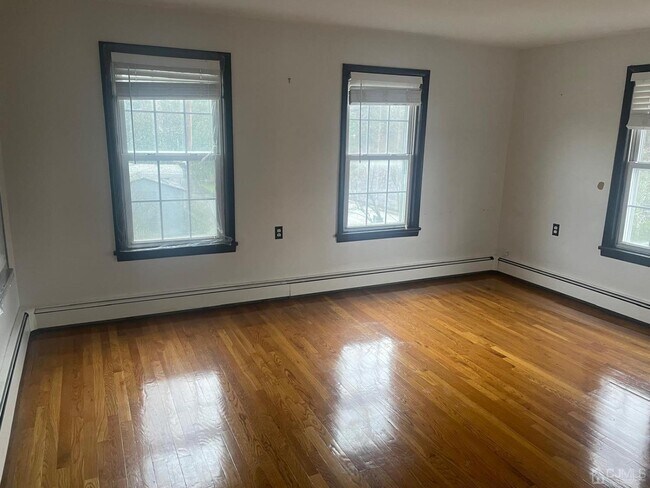 Photo - 150 Buckelew Ave Unit B