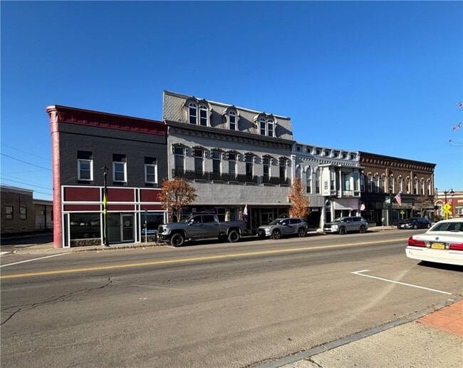 Building Photo - 118 S Main St