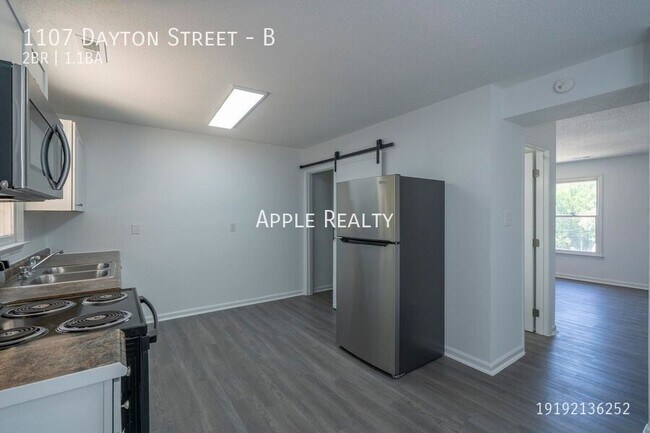 Photo - 1107 Dayton St Unidad B
