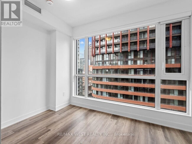 Photo - 135 Lower Sherbourne St Unit 971W