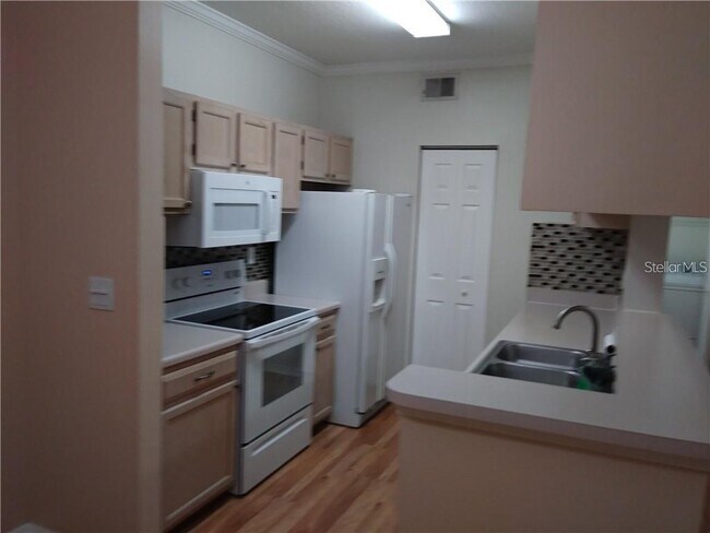 Photo - 5620 Pinnacle Heights Cir Unit 305