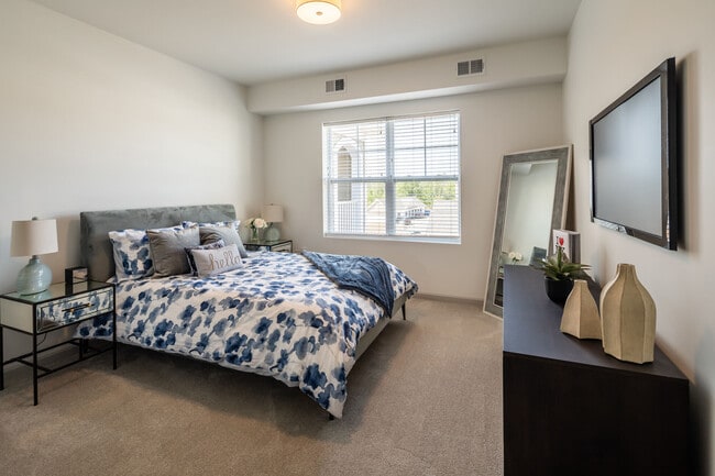 Photo - Edgewater Apartments and Townhomes