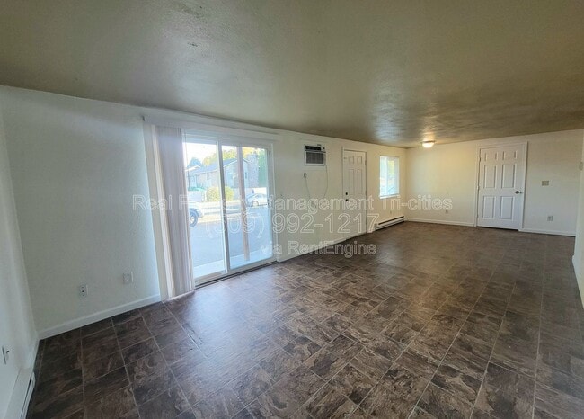 Photo - 3401 W 1st Pl