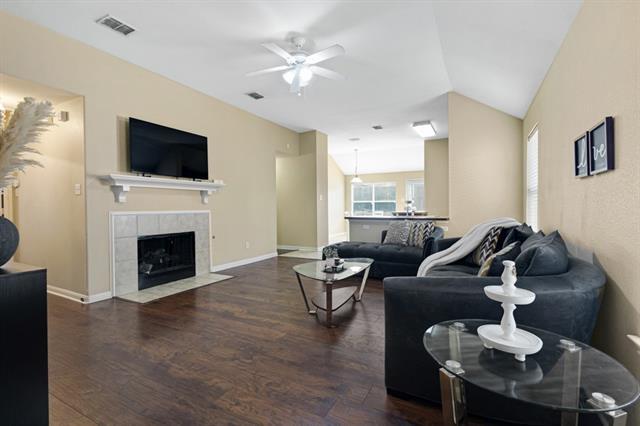 2932 Milby Oaks Dr