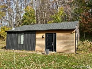 Building Photo - 123 Sharon Rd