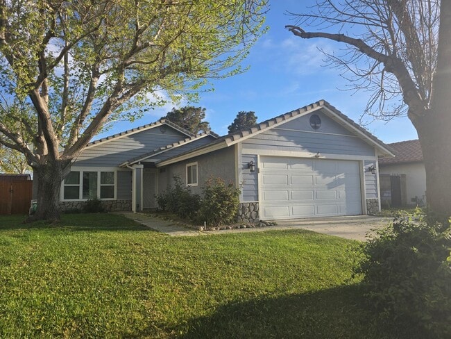 Photo - 2835 La Vida Dr