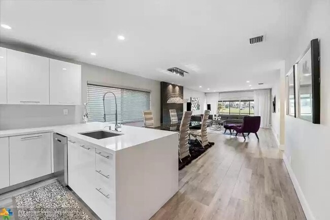 Photo - 9922 NW 65th Ct