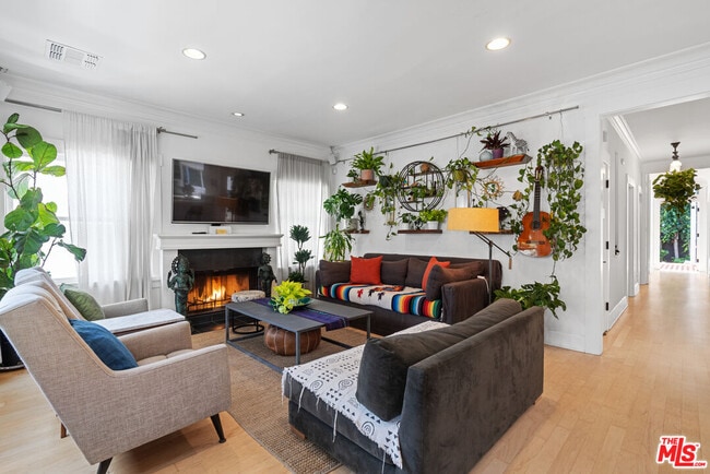 Photo - 2802 2nd St