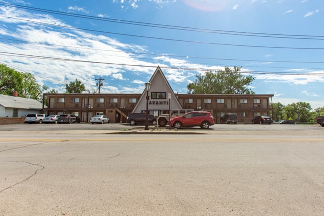 Building Photo - 102 N Maple Ave Rental