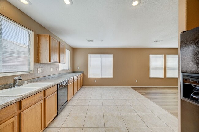 Photo - 8621 W Grand Pine Ave