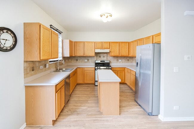 Photo - 518 Declaration Ln