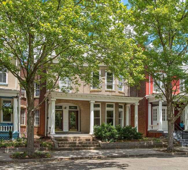 Photo - Swanky 1st floor duplex in Church Hill across from Jefferson Park