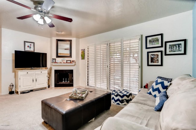 Photo - 2935 N 68th St Unidad 111