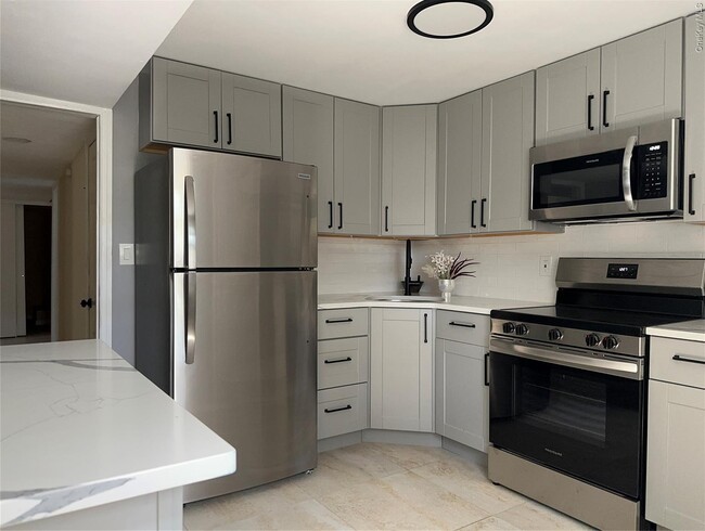 Building Photo - 9 Juniper Pl Rental