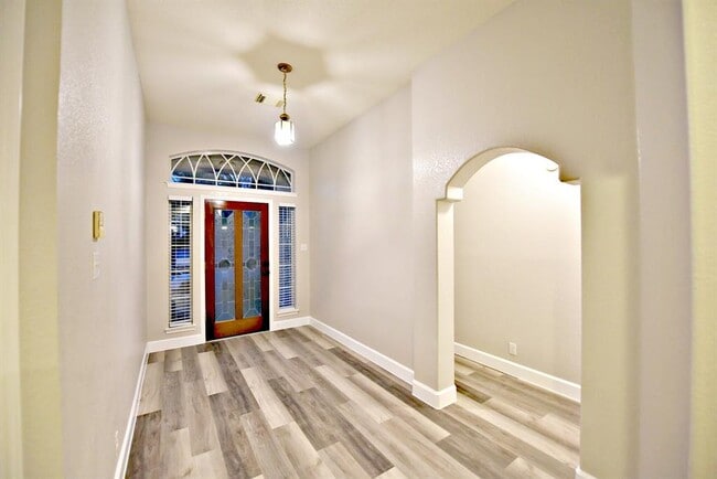 Photo - 10117 Cassandra Dr