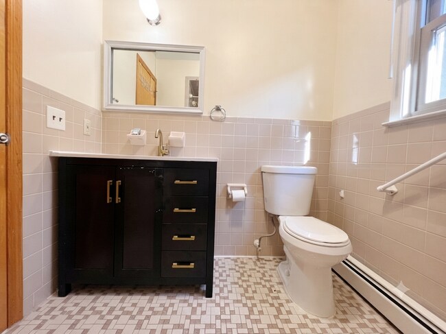 Photo - 100 Hancock Ave Unidad Apt #2