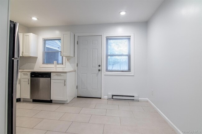 Photo - 72 Tudor Ln
