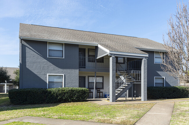 Shadow creek hotsell apartments converse tx